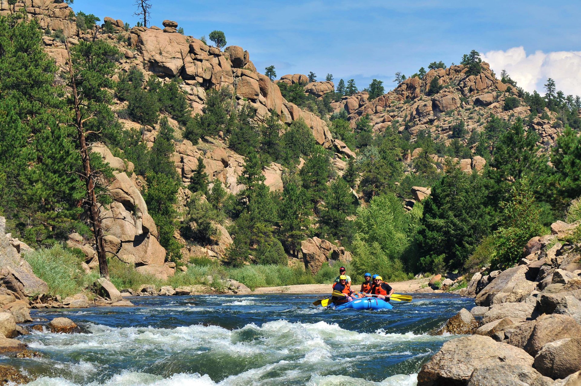 browns-canyon-raft - Rocky Mountain Outdoor Center